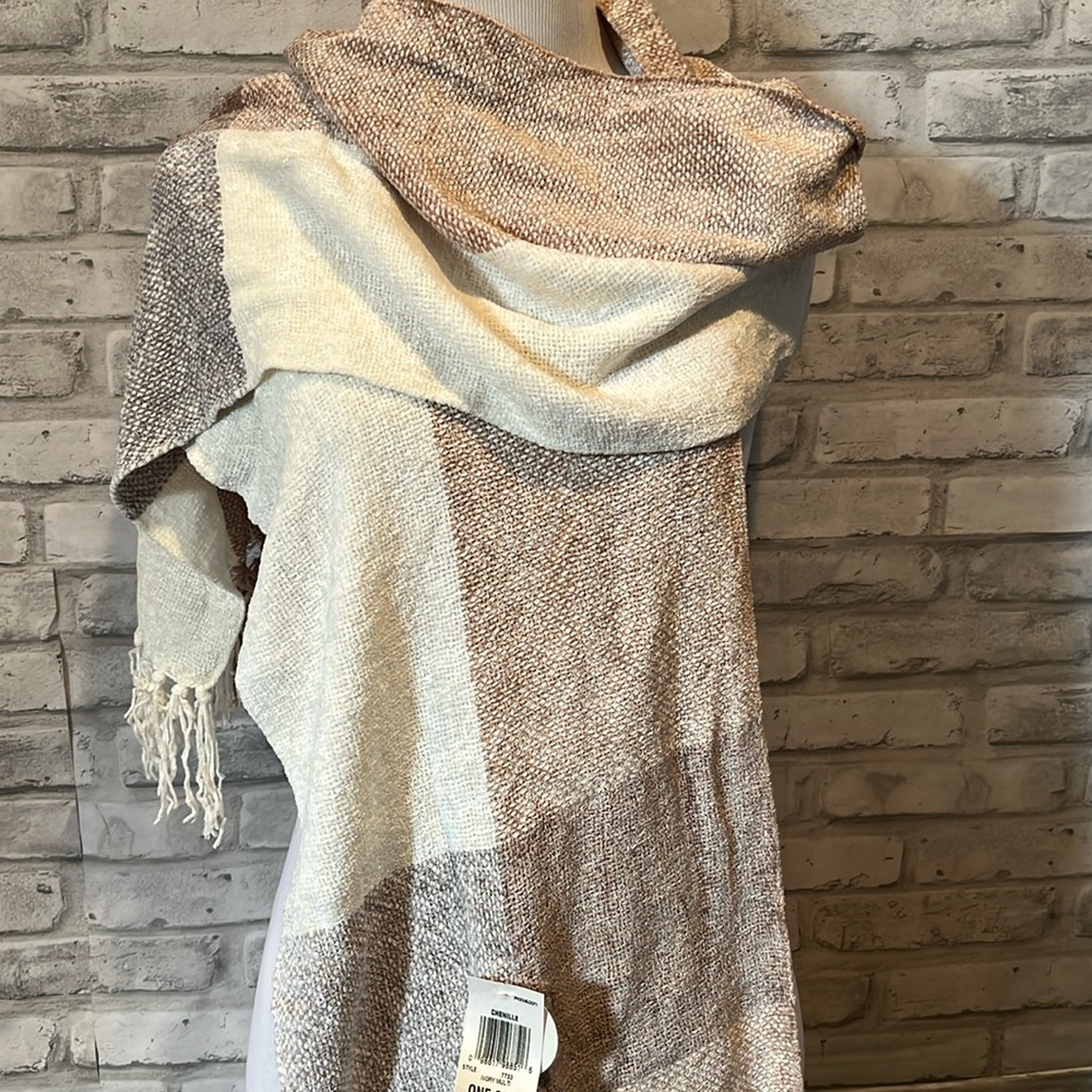 Charter Club chenille plaid soft 70 inch plus fringe scarf warm yet thin winter